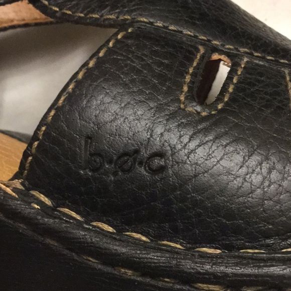 b.o.c. Wedge Leather Sandal w/Heel Strap & Buckle - Picture 5 of 7